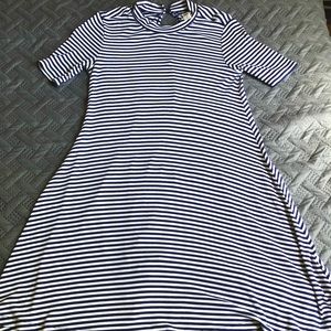 Old Navy Blue & White Striped Dress 👗🤍